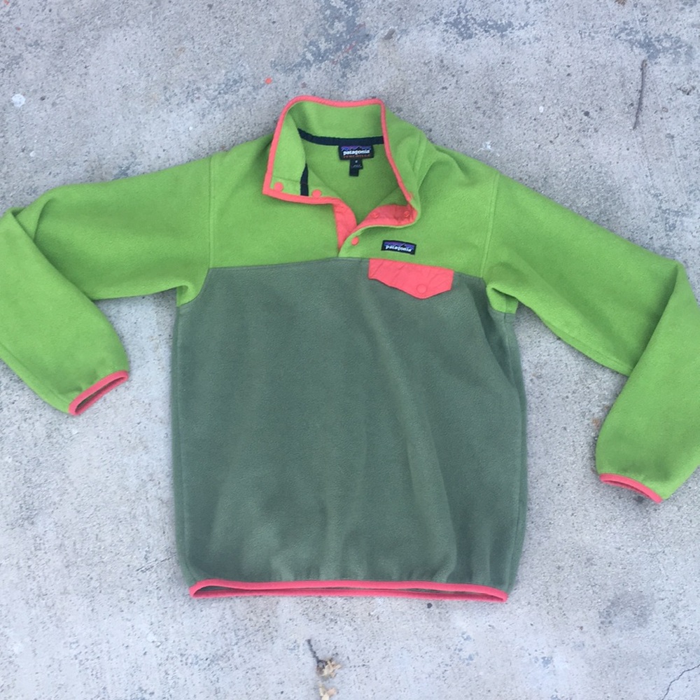 Paragonia Green and Pink Pullover Fleece